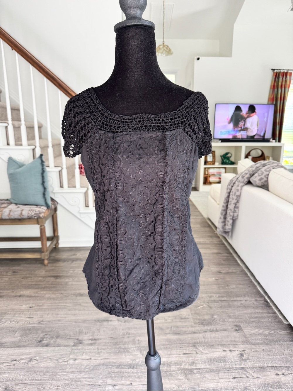 True Vintage Black Crochet Lace Short Sleeve Women's Top